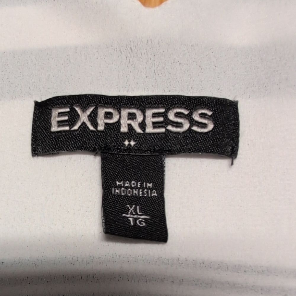 Express Black/White Striped Criss Cross Back Double V Fully Lined Tank Size XL - Picture 4 of 6